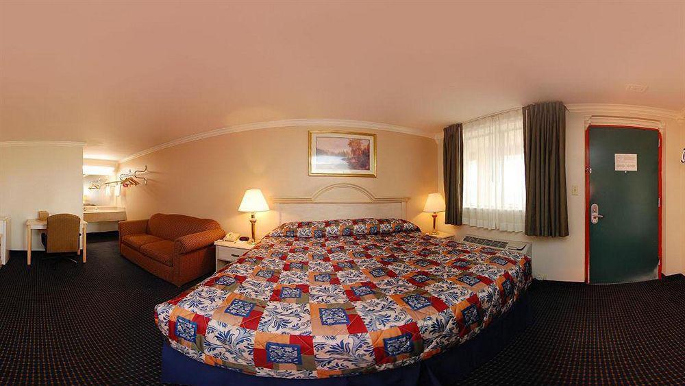 University Inn & Suites Сан-Антоніо Екстер'єр фото
